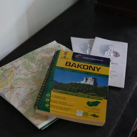 Bakonyszentkiralyi Menedek דירה